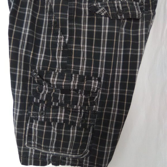 Lee Dungarees Plaid Cargo Men's Shorts Color Black/Gray Stripe. Size 34 - Picture 7 of 7